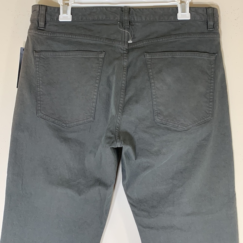 NWT. Theory 33 High-rise Straight Leg Shark Skin Jeans. - Picture 9 of 10
